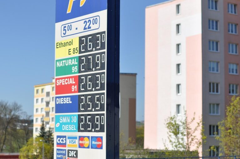 Benzina e diesel: ecco il prezzo che nessuno si aspettava