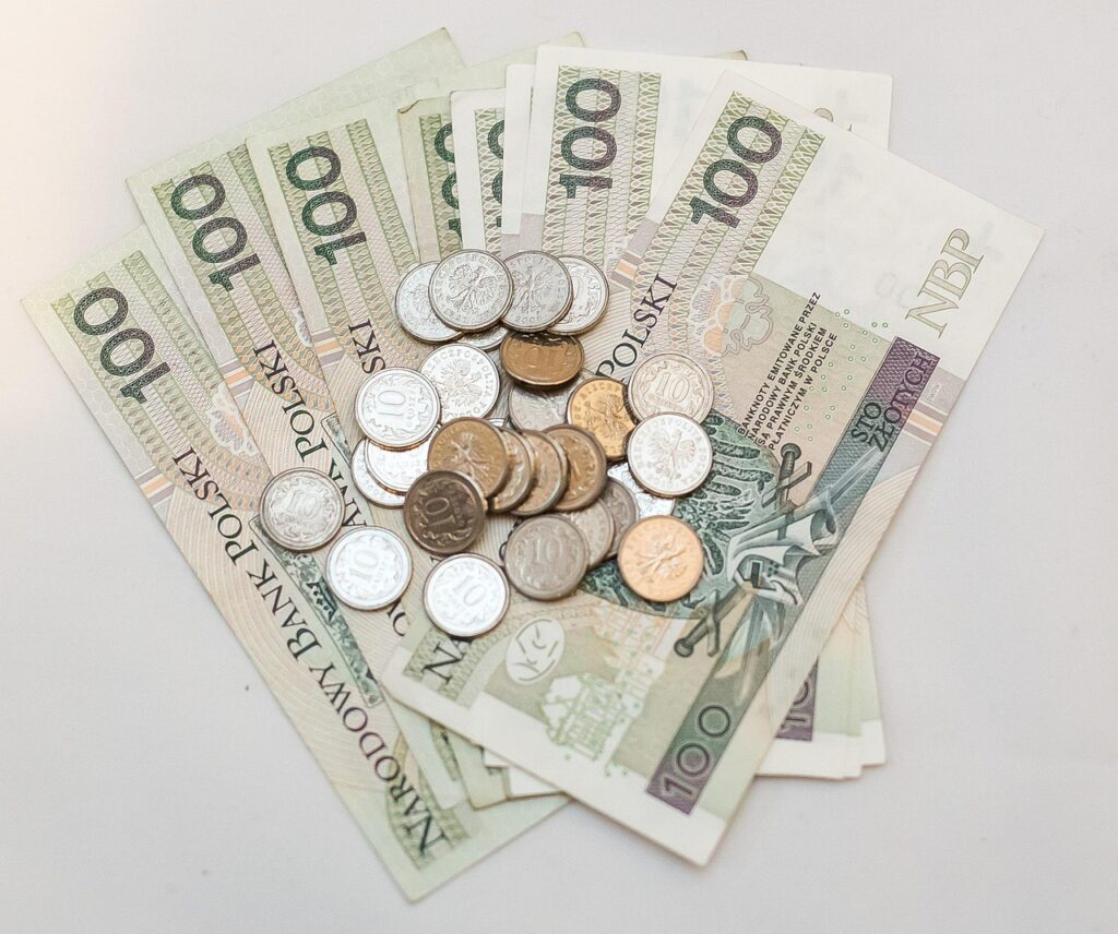 Pensione di vecchiaia 2026: ecco i nuovi requisiti e importi